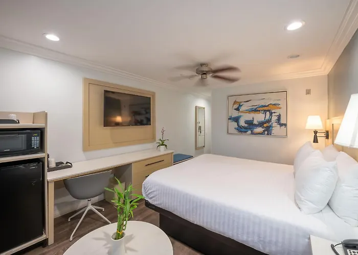 Ramada By Wyndham Redondo Beach