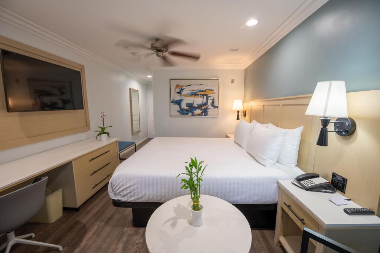Hotel Ramada By Wyndham Redondo
