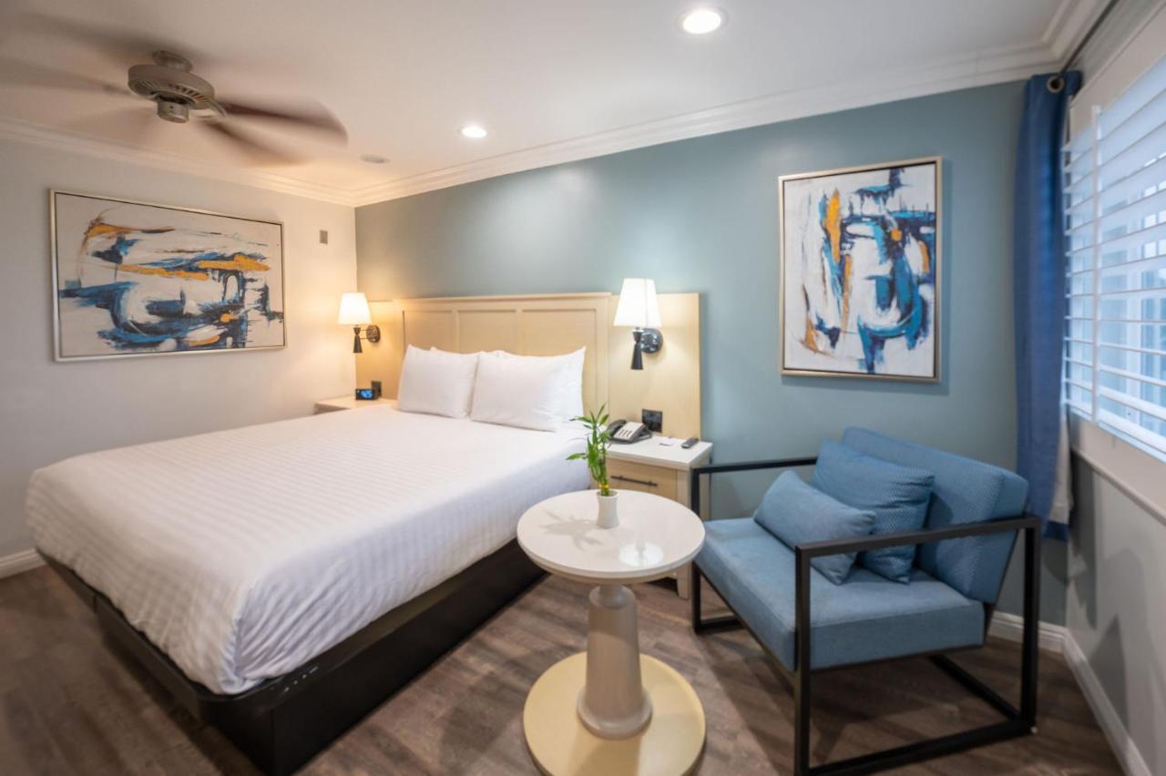 Hotel Ramada By Wyndham Redondo